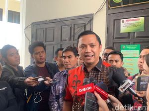 Video: Kubu Hasto Optimistis Penetapan Tersangka oleh KPK Akan Gugur Video: Kubu Hasto Optimistis Penetapan Tersangka oleh KPK Akan Gugur