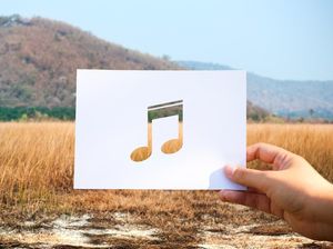 Lirik Lagu Hari Ini Isyana Sarasvati feat Hindia, Single Terbaru! Lirik Lagu Hari Ini Isyana Sarasvati feat Hindia, Single Terbaru!