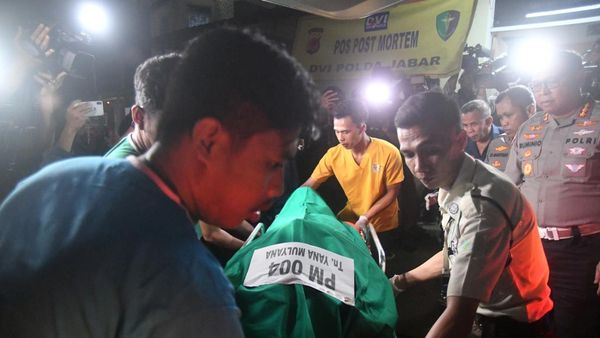 Pemulangan Jenazah Korban Kecelakaan di Gerbang Tol Ciawi