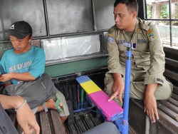 Pengemis Viral Sundut Rokok Bikin Ulah Lagi, Menangis Saat Ditangkap