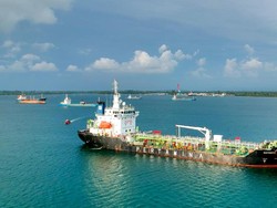 Dukung Energi Hijau, Seluruh Kapal Domestik PIS Gunakan B40!