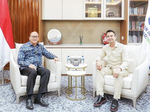 Raffi Ahmad Sambangi Kantor Rosan, Bahas Apa?