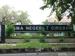 Status Kepsek-Staf SMAN 7 Cirebon Usai Tersandung Kasus Pemotongan PIP