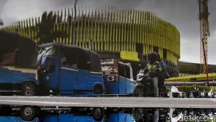 Stasiun Tanah Abang Baru Ditargetkan Rampung Sebelum Lebaran Kemenhub menargetkan Stasiun Tanah Abang yang gres akan didirikan sebelum Idul Fitri. Stasiun ini dijadwalkan sanggup melayani penumpang sebelum masa angkut Lebaran.