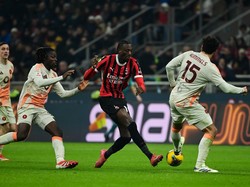 Milan Dibayangi Rekor Buruk Lawan Roma