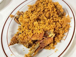 10 Ayam Goreng Terenak di Jakarta, Topping Kremes dan Bawang Goreng 10 Ayam Goreng Terenak di Jakarta, Topping Kremes dan Bawang Goreng