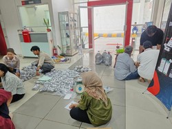 Isah Bikin Dealer Kaget, Beli Truk Isuzu Pakai Koin Rp 150 Juta!