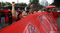 Demo Penuntasan Kasus Hukum di Polda Metro Jaya