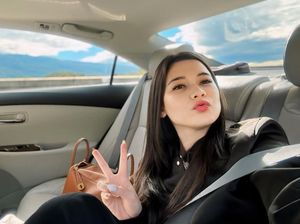 7 Foto Iris Wullur Ibu Tercantik Se-TikTok, Kini Bongkar Suami Selingkuh