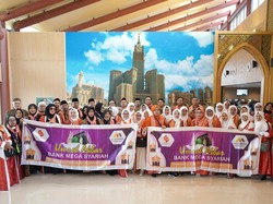 Bank Mega Syariah Lepas Keberangkatan 330 Jemaah Umrah ke Tanah Suci