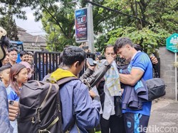 Dukungan dari Bobotoh untuk Pemain Persib Jelang Berangkat ke Semarang