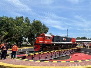 Lama Tak Terpakai, Jembatan Putar Stasiun Bangil Kembali Dioperasikan