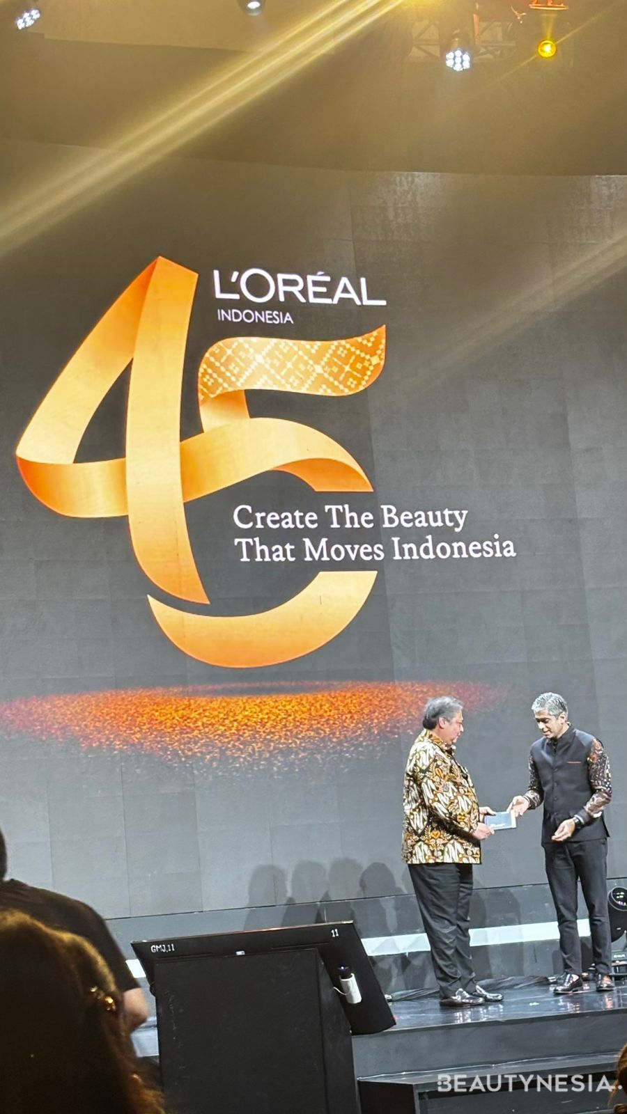 L'Oreal 45 Tahun