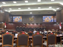 Eks Ketua Bawaslu Jengkel KPU Tak Cetak Suara Baru di Pilkada Banjarbaru