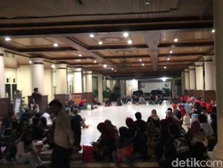 Suasana Terkini Usai Massa Demo Pedagang TM2 Diserang Kelompok Tak Dikenal