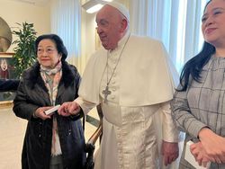 Megawati Ungkap Kekhawatiran Paus Fransiskus soal Global Warming Megawati Ungkap Kekhawatiran Paus Fransiskus soal Global Warming