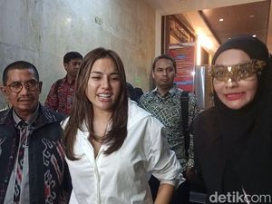 Awal Masalah Nikita Mirzani Dipolisikan Reza Gladys soal Uang Tutup Mulut Rp 5 M Awal Masalah Nikita Mirzani Dipolisikan Reza Gladys soal Uang Tutup Mulut Rp 5 M