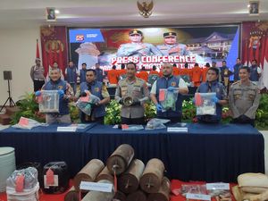 Polda Banten Tangkap 10 Penambang Emas Ilegal di Lebak