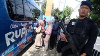 Potret Penukaran Uang di Pasar