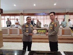 Alumni Akpol 1996 Bantu Renovasi Pusat Penelitian dan Publikasi Ilmiah STIK/PTIK