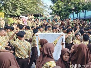 Kata Wali Murid MAN 2 Medan Terkait Ratusan Siswa Terancam Tak Bisa Ikut SNBP Kata Wali Murid MAN 2 Medan Terkait Ratusan Siswa Terancam Tak Bisa Ikut SNBP