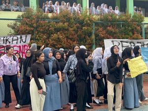 137 Siswa SMKN 1 Depok Terancam Gagal Ikut SNBP gegara Data Lambat Diinput 137 Siswa SMKN 1 Depok Terancam Gagal Ikut SNBP gegara Data Lambat Diinput