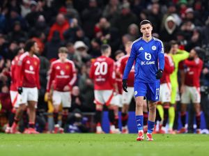 Di Mata Nistelrooy, Leicester Kalah gegara Gol Offside MU Di Mata Nistelrooy, Leicester Kalah gegara Gol Offside MU