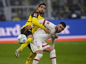 Dortmund Vs Stuttgart: Die Borussen Kalah 1-2 Dortmund Vs Stuttgart: Die Borussen Kalah 1-2