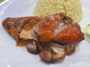 Gurih Juicy! Nasi Hainam Bebek Panggang Ini Ada di Bekasi Gurih Juicy! Nasi Hainam Bebek Panggang Ini Ada di Bekasi