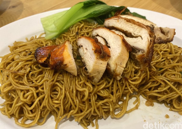 Gurih Juicy! Nasi Hainam Bebek Panggang Ini Ada di Bekasi