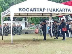 Mantan Menteri ESDM Darwin Zahedy Dimakamkan di TMPNU Kalibata