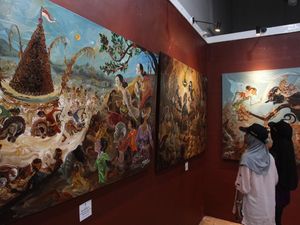 Melihat Pameran Lukisan Dolan Wonosalam