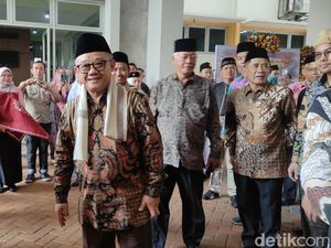 Mendikdasmen Pastikan Dana BOS-Renovasi 10 Ribu Sekolah Tak Masuk Efisiensi