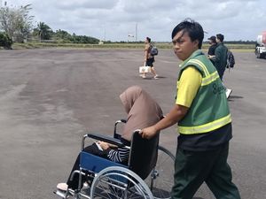 Siswi Korban Bullying Tiba di Beltim, Keluarga Minta Doa-Proses Hukum Lanjut