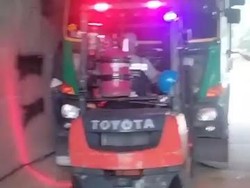 Sopir Tewas Terjepit di Antara Tembok dan Truk yang Berjalan Mundur