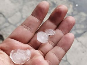 Hujan Es Landa Kabupaten Ciamis Hujan Es Landa Kabupaten Ciamis