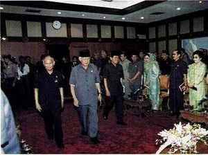 Latar Belakang Lahirnya Orde Baru dan Penyebab Runtuhnya