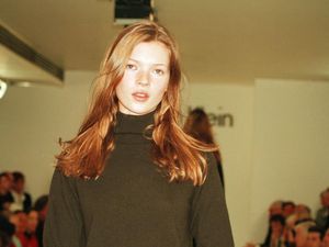 Kate Moss Ungkap Masa Terkelam dalam Hidup Kate Moss Ungkap Masa Terkelam dalam Hidup