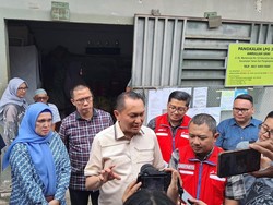 Pertamina Bersama DPR RI Sidak LPG 3 Kg di Babel, Pastikan Stok Aman