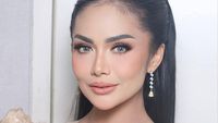 5 Gaya Krisdayanti Jadi Tamu Akikah Anak Lesti Kejora, Gaun Glamor Disorot