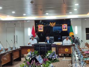 Kala Bos Baru Bulog Tancap Gas Rapat di Hari Libur Usai Ditunjuk