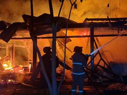 Kebakaran Cafe dan Homestay di Lamongan, 3 Orang Tewas