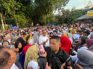 100 Ribuan Warga Ikut Jalan Sehat HUT ke-17 Partai Gerindra di Padang
