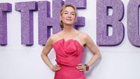 Foto: Comeback Memukau Renee Zellweger di Red Carpet Bridget Jones 4
