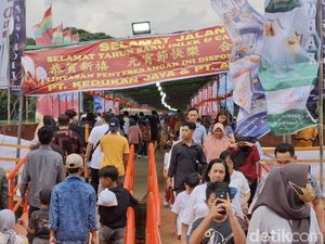 Puluhan Ribu Masyarakat Padati Pulau Kemaro Jelang Cap Go Meh