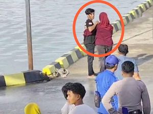 Lia Tak Mau Ditinggal Bojes ke Kalimantan hingga Ngamuk di Pelabuhan Lia Tak Mau Ditinggal Bojes ke Kalimantan hingga Ngamuk di Pelabuhan
