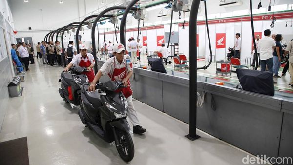 26.917 Siswa SMK Ikuti Uji Kompetensi Sepeda Motor Honda