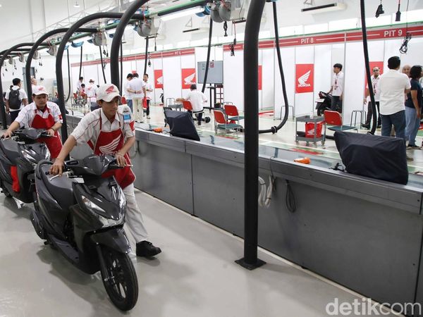 26.917 Siswa SMK Ikuti Uji Kompetensi Sepeda Motor Honda