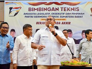 Seruan Andre Rosiade ke Gerindra Sumbar: Rebut Posisi Parpol Nomor 1! Seruan Andre Rosiade ke Gerindra Sumbar: Rebut Posisi Parpol Nomor 1!