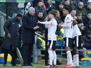 Liverpool Tersingkir, Slot: Sakit Sekali Sakit...